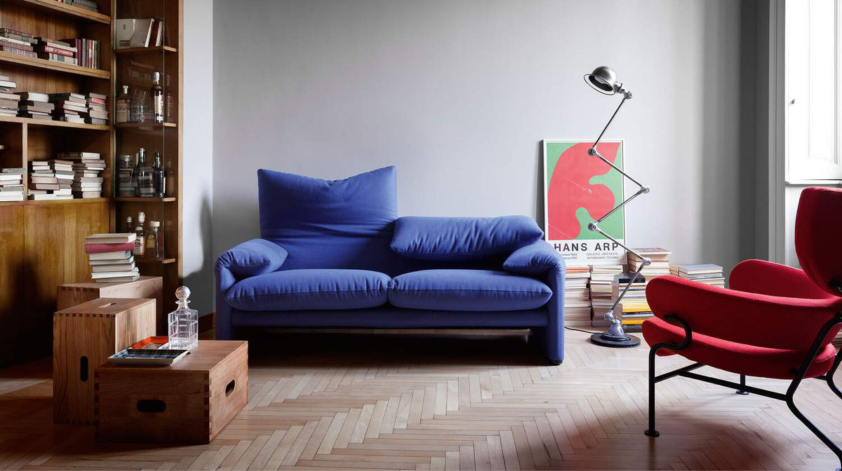 Canapé Maralunga 40 de Vico Magistretti - Cassina-ambiance avec fauteuil-The Woods Gallery
