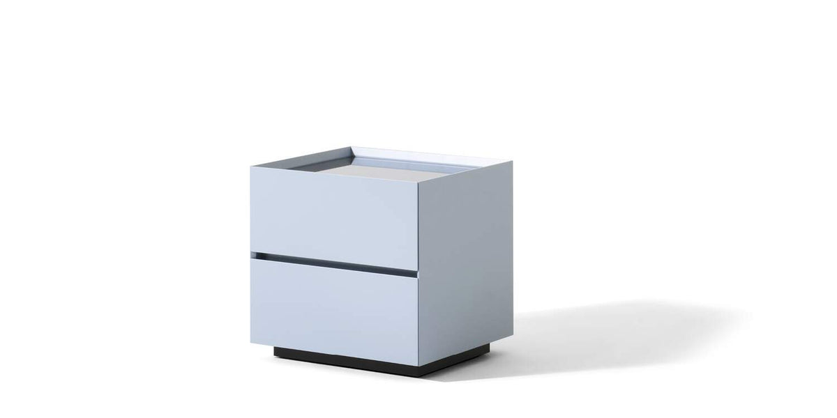 Chiffonnier Ghost Box de Mikal Harrsen - Cassina-la table de chevet de la même collection-The Woods Gallery