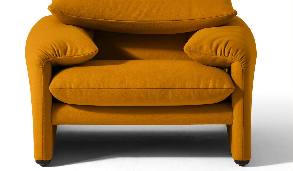 Fauteuil Maralunga 40 de Vico Magistretti - Cassina-détail de face-The Woods Gallery