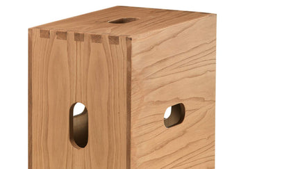 Tabouret LC14 Maison du Brésil par Le Corbusier - Cassina-détail de la poignée oblongue du tabouret Cabanon-The Woods Gallery