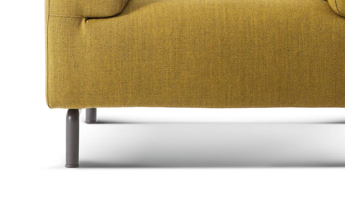 Fauteuil Met de Piero Lissoni - Cassina-détail du piètement en aluminium-The Woods Gallery