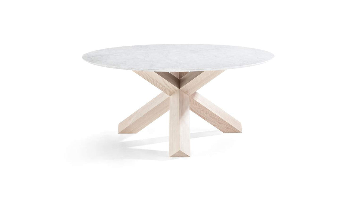 Table La Rotonda de Mario Bellini - Cassina-vue de trois quarts, pied croisé en bois clair-Cassina