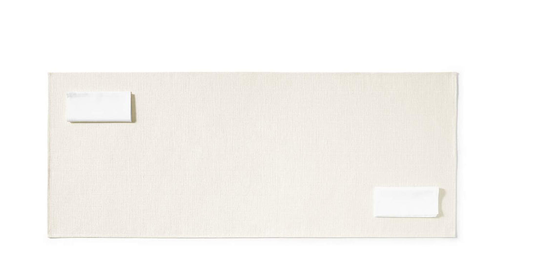 Linge de table Together - Cassina-vue à plat, chemin de table crème avec serviettes-Cassina
