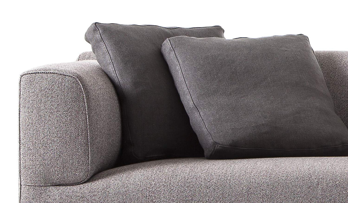 Canapé Met de Piero Lissoni - Cassina-détail des coussins-The Woods Gallery