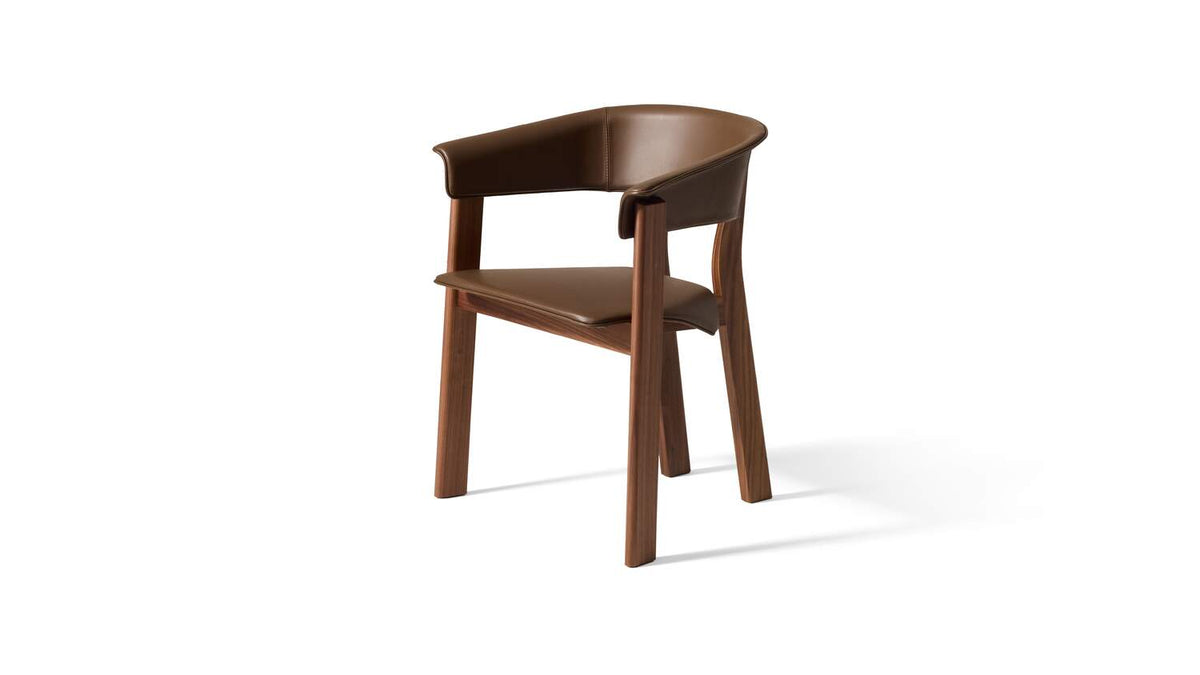 Chaise Back-Wing de Patricia Urquiola - Cassina-chaise avec accoudoirs en noyer et cuir brun-The Woods Gallery