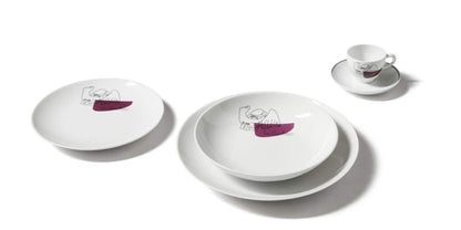 Assiettes Service Prunier de Le Corbusier - Cassina-assiettes et tasse blanches avec dessin rose-Cassina
