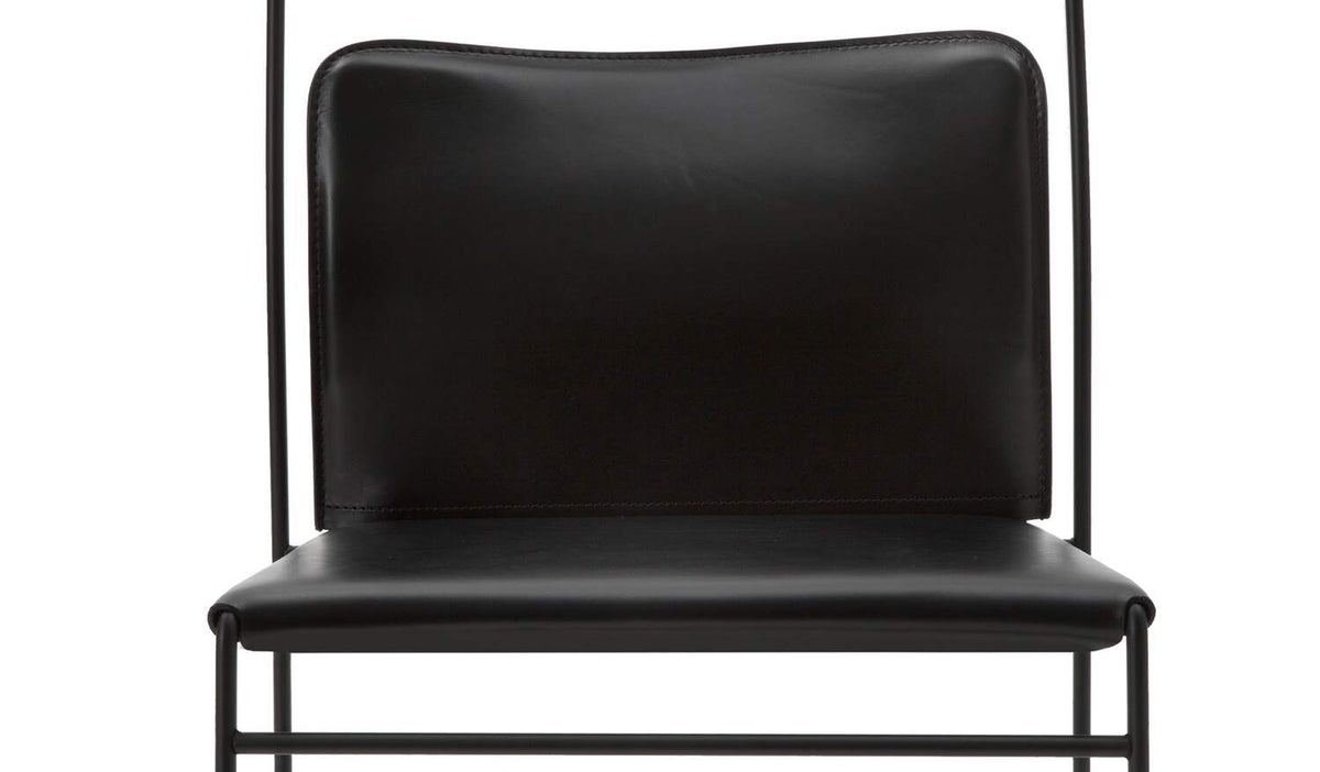 Chaise Tulu de Kazuhide Takahama - Cassina-détail du dossier en cuir-The Woods Gallery