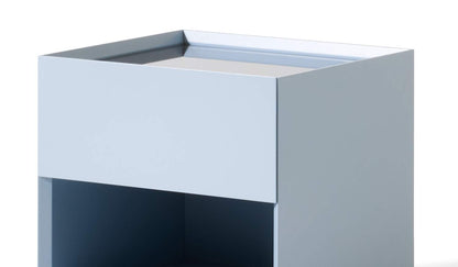 Table de chevet Ghost Box de Mikal Harrsen - Cassina-détail de la niche ouverte-The Woods Gallery
