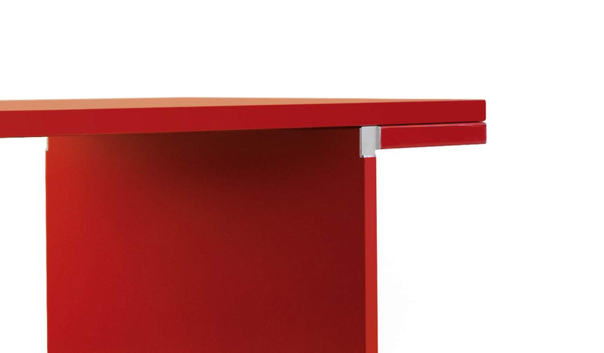 Table W05 Orseolo de Carlo Scarpa - Cassina-détail du plateau et du piétement laqué rouge-Cassina