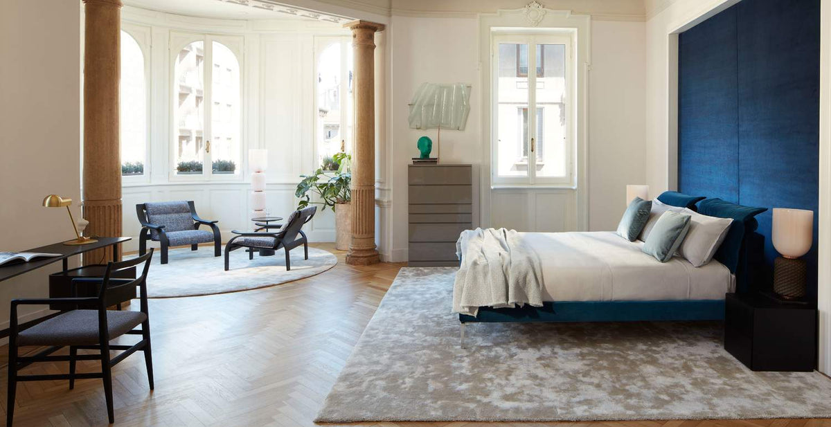 Fauteuil Woodline de Marco Zanuso - Cassina-chambre avec fauteuils près d'un bureau-Cassina