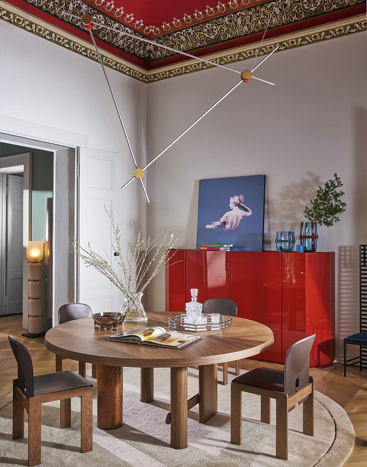 Meuble Bramante de Kazuhide Takahama - Cassina-meuble laqué rouge en ambiance-The Woods Gallery