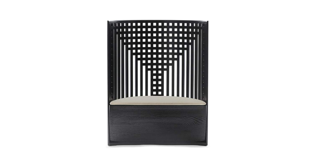 Fauteuil 312 Willow 1 de Charles Rennie Mackintosh - Cassina-fauteuil en frêne teinté noir, vue de face-The Woods Gallery
