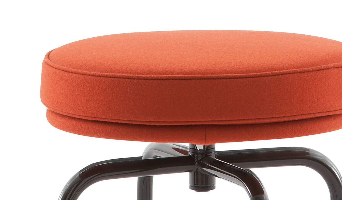 Tabouret tournant 8 (LC8) - Cassina-détail de l&
