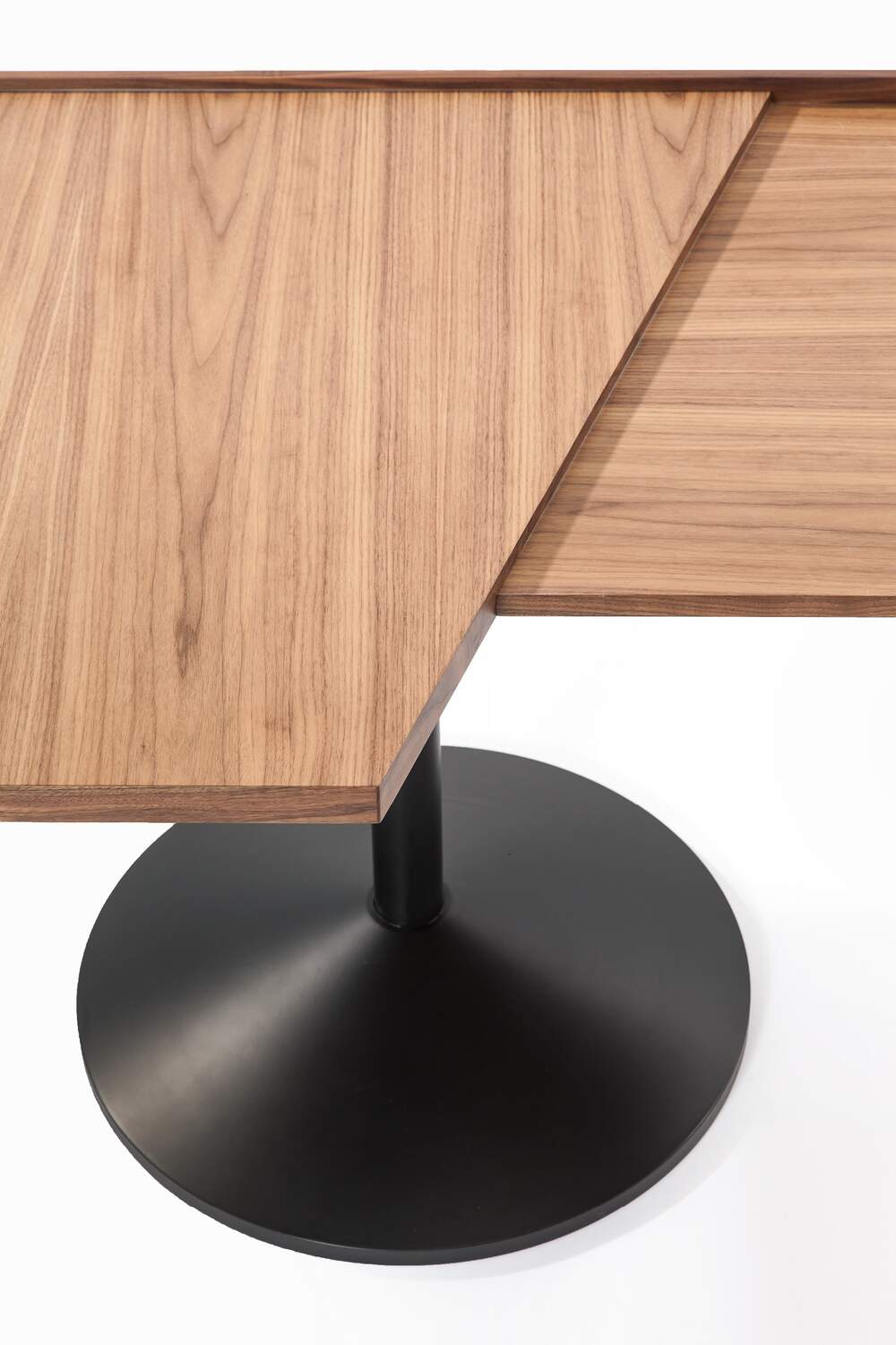 Bureau 840 Stadera de Franco Albini - Cassina-plateau en noyer sur base ronde noire-Cassina