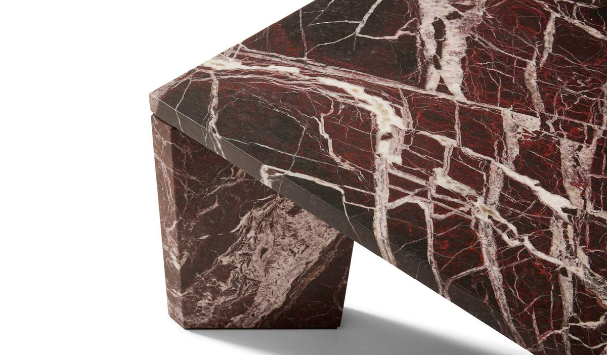 Table basse Ordinal de Michael Anastassiades - Cassina-détail du pied en marbre rouge de Levanto-The Woods Gallery