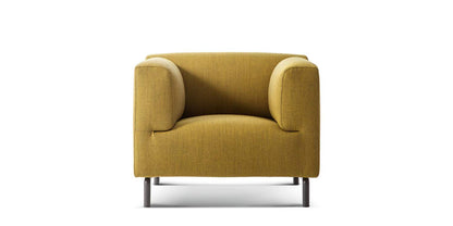 Fauteuil Met de Piero Lissoni - Cassina-fauteuil en tissu moutarde-The Woods Gallery