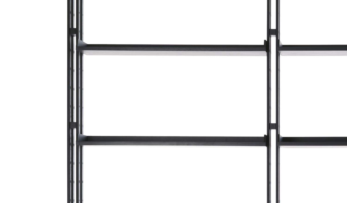 Bibliothèque 835 Infinito de Franco Albini - Cassina-détail de rayonnages noirs sur montants perforés-Cassina