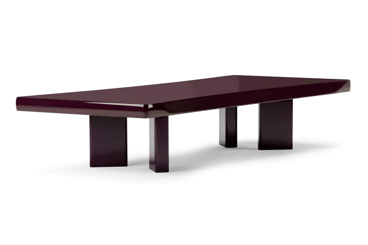 Table basse 515 Plana de Charlotte Perriand - Cassina-vue de trois quarts, table basse laquée aubergine-Cassina