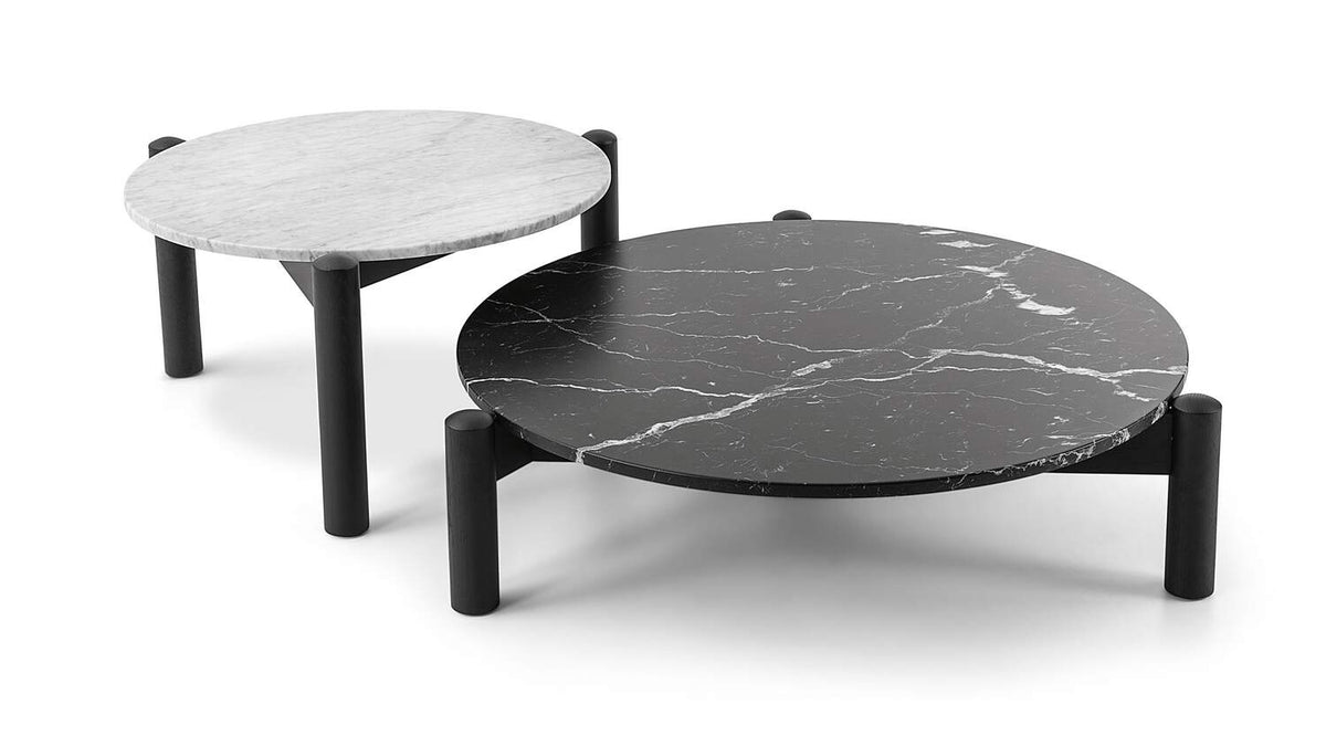 Table 535 à plateau interchangeable de Charlotte Perriand - Cassina-deux tables rondes, plateaux marbre blanc et noir-Cassina