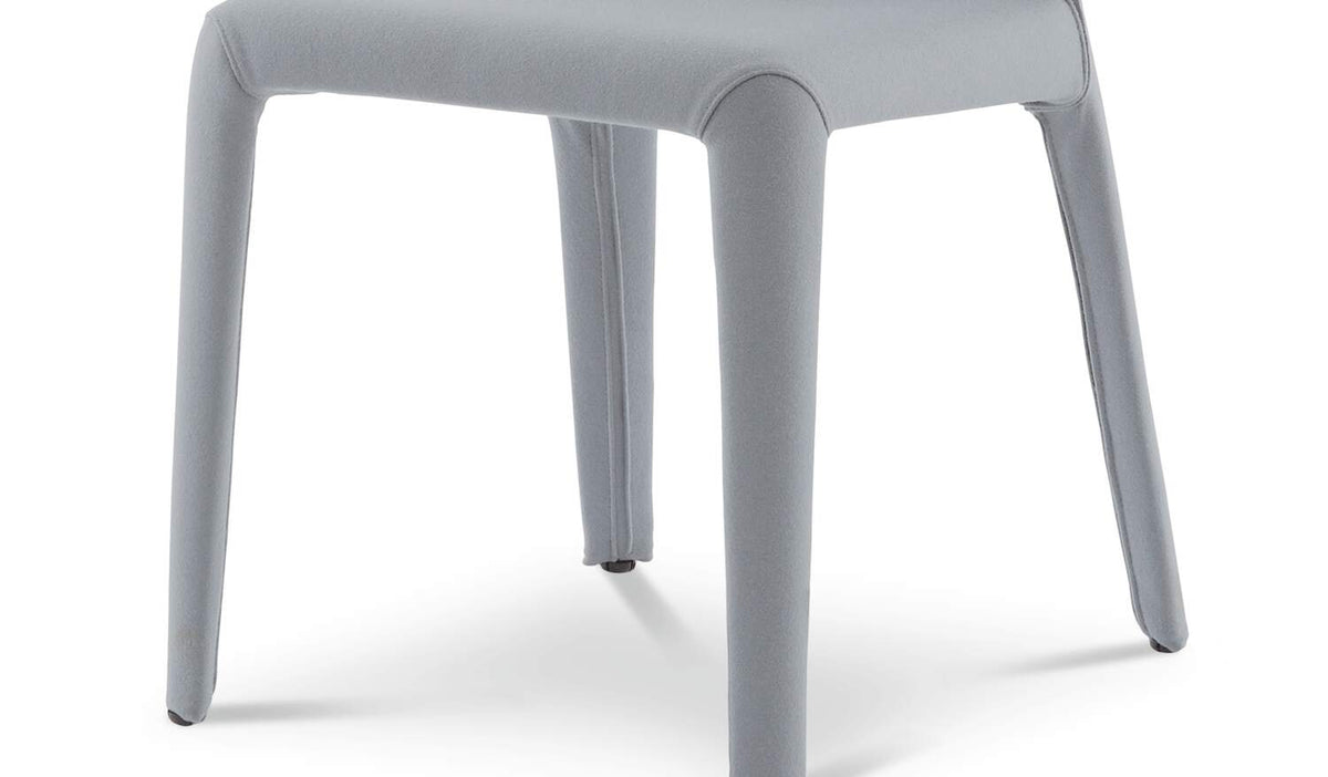 Chaise Hola de Hannes Wettstein - Cassina-détail des pieds-The Woods Gallery