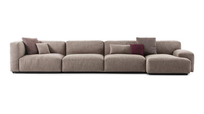 Canapé modulable Mex Cube de Piero Lissoni - Cassina-composition linéaire avec pouf-The Woods Gallery