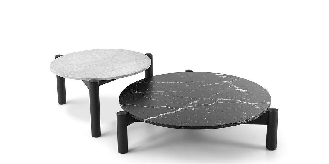 Table 535 à plateau interchangeable de Charlotte Perriand - Cassina-deux tables basses rondes, marbre blanc et noir-Cassina