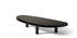 Table basse 589 en forme libre de Charlotte Perriand - Cassina-vue de trois quarts, table basse noire laquée brillante-Cassina