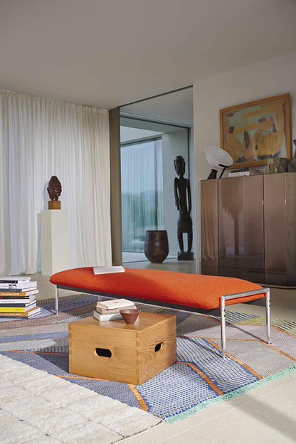 Tabouret LC14 Maison du Brésil par Le Corbusier - Cassina-tabouret Cabanon en ambiance-The Woods Gallery