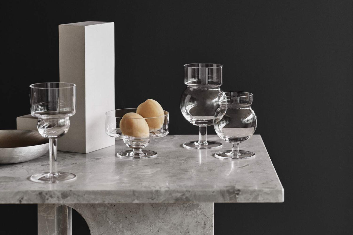 Verres Sferico de Joe Colombo - Cassina-en situation sur une table en pierre-Cassina