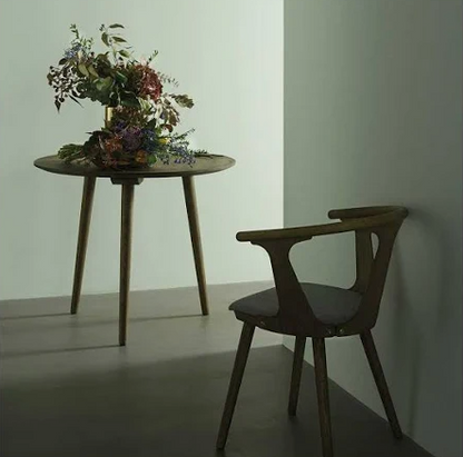 fauteuil In Between SK2 Bois de Sami Kallio - &amp;Tradition-The Woods Gallery