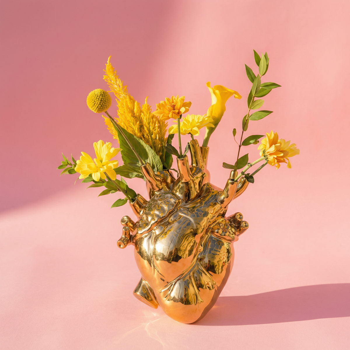 Vase coeur Love In Bloom Gold de Marcantonio - Seletti-en situation, visuel de synthèse-The Woods Gallery