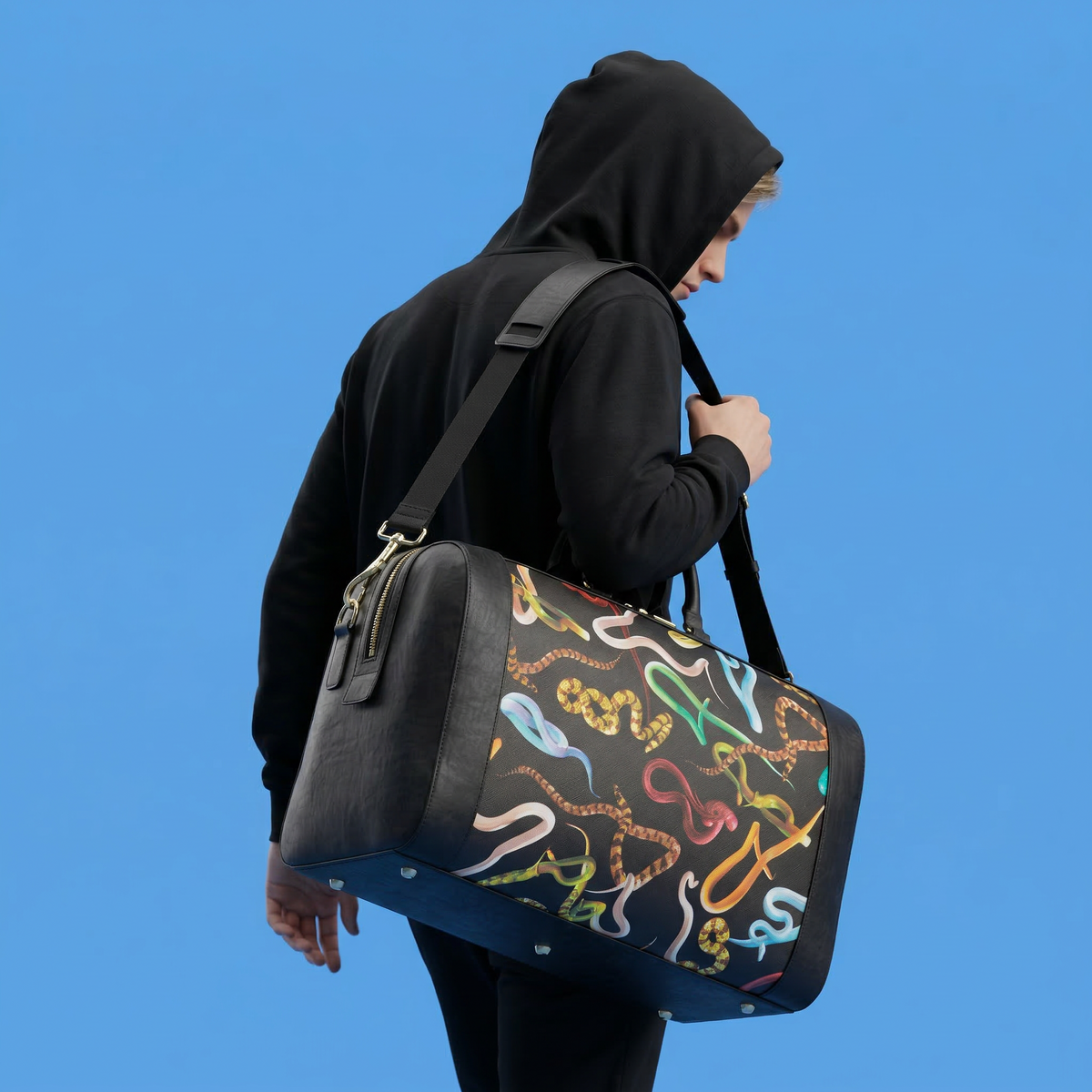 Sac de voyage Snakes de ToiletPaper - Seletti-en situation 1, visuel de synthèse-The Woods Gallery