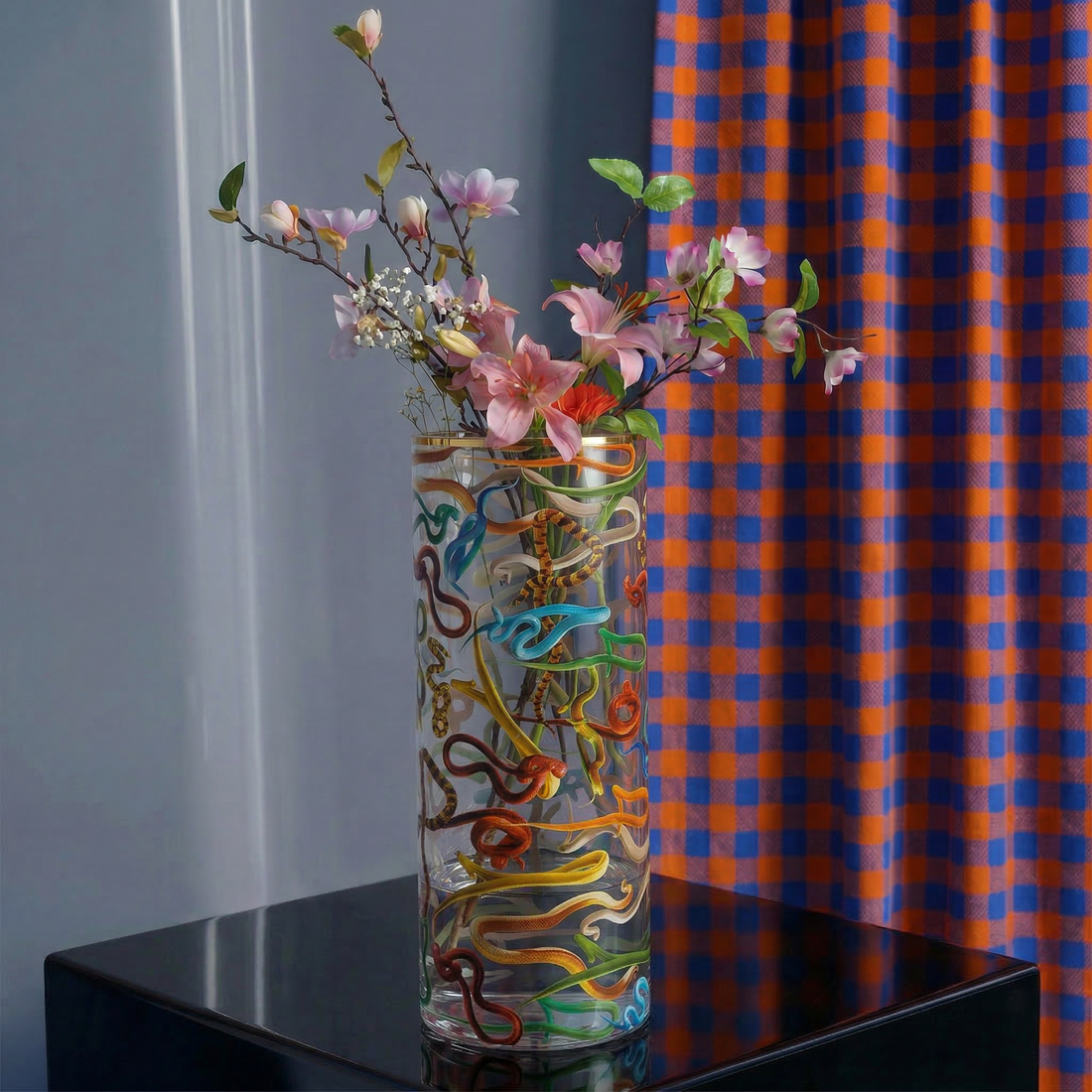 Vase Snakes ø 20 x h. 50 cm de ToiletPaper - Seletti-vue 2-The Woods Gallery