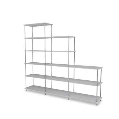 Etagère Free 542000 Montana, tablettes 209 Fjord et structure 44C Chrome, vue de trois quarts sur fond blanc