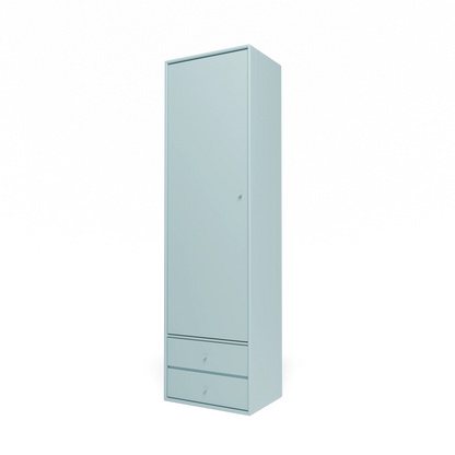 Armoire Attire I Montana, laque 148 Flint, suspendu au rail mural, vue de trois quarts sur fond blanc