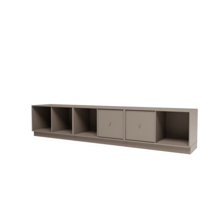 Banc Rest III Montana, laque 141 Truffle, sur socle de 7 cm, vue de trois quarts sur fond blanc