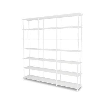 Etagère Free 666000 Montana, tablettes 214 New White et structure 101 New White, vue de trois quarts sur fond blanc
