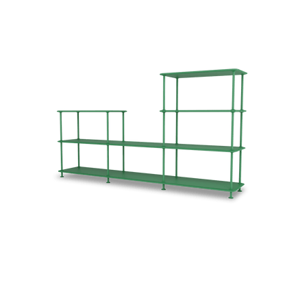 Etagère Free 312000 Montana, tablettes 232 Parsley et structure 152 Parsley, vue de trois quarts sur fond blanc