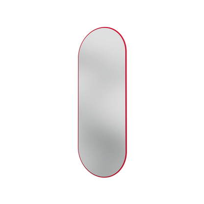 Miroir Colour Frame ovale SP1232R Montana, cadre laqué 165 Beetroot, vue de trois quarts sur fond blanc