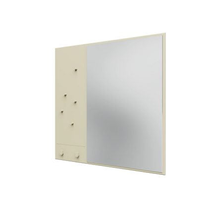 Miroir Memo Montana, laque 150 Vanilla, suspendu au rail mural, vue de trois quarts sur fond blanc