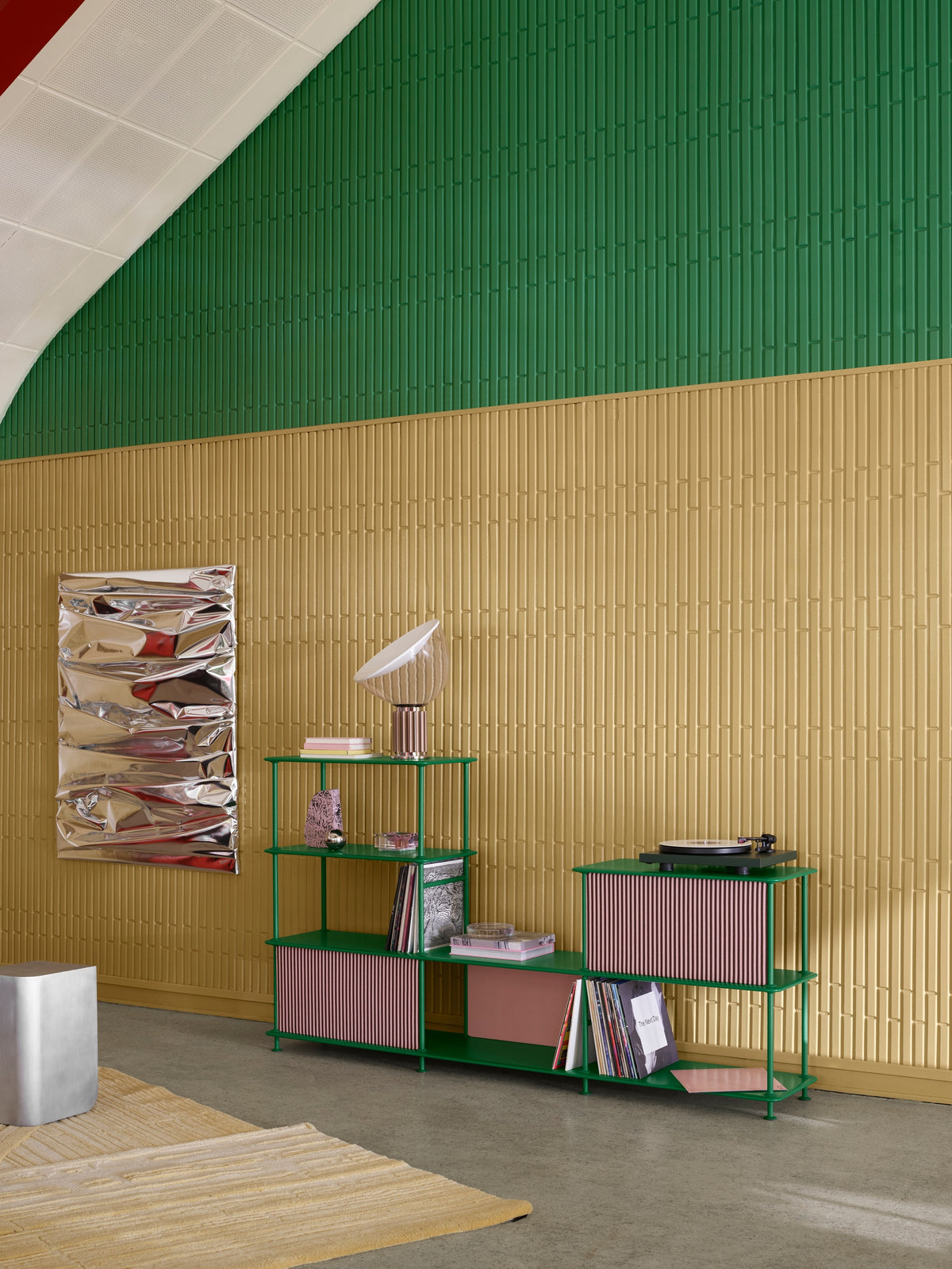 Etagère Montana Free 312000 laquée Parsley dans un salon