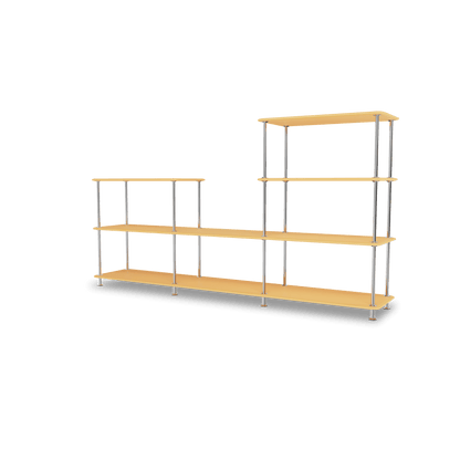 Etagère Free 312000 Montana, tablettes 233 Acacia et structure 44C Chrome, vue de trois quarts sur fond blanc