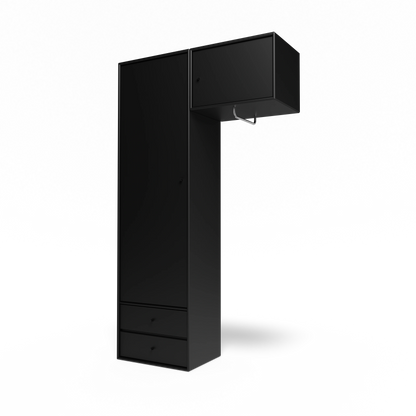Armoire Attire II Montana, laque 05 Black, suspendu au rail mural, vue de trois quarts sur fond blanc