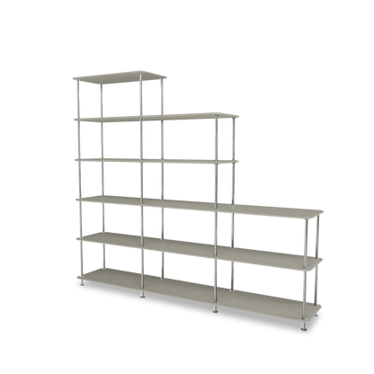 Etagère Free 542000 Montana, tablettes 225 Fennel et structure 44C Chrome, vue de trois quarts sur fond blanc