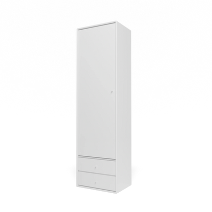 Armoire Attire I Montana, laque 38 Snow, suspendu au rail mural, vue de trois quarts sur fond blanc