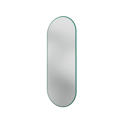 Miroir Colour Frame ovale SP1232R Montana, cadre laqué 136 Pine, vue de trois quarts sur fond blanc