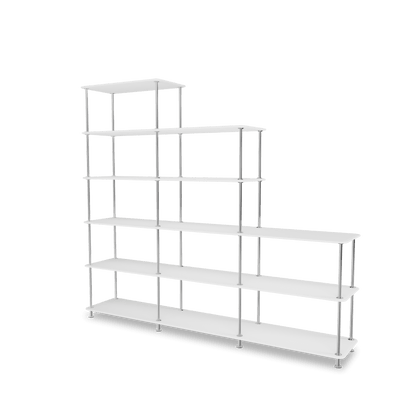 Etagère Free 542000 Montana, tablettes 214 New White et structure 44C Chrome, vue de trois quarts sur fond blanc