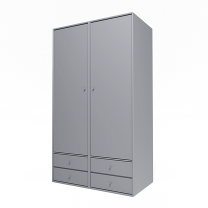 Armoire Attire IV Montana, laque 100 Graphic, suspendu au rail mural, vue de trois quarts sur fond blanc