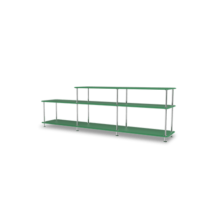 Etagère Free 111220 Montana, tablettes 232 Parsley et structure 44C Chrome, vue de trois quarts sur fond blanc