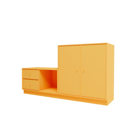 Banc Rest I Montana, laque 166 Acacia, sur socle de 7 cm, vue de trois quarts sur fond blanc